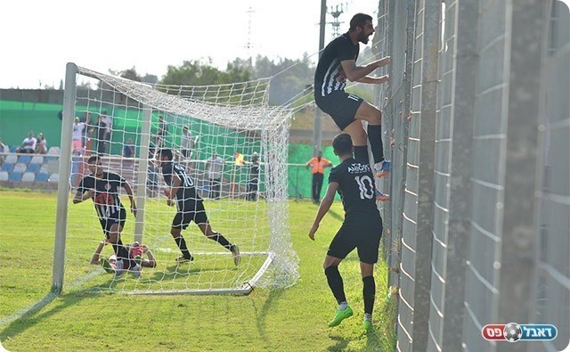 אביב כהן בטירוף אחרי השער (אבי רביבו)